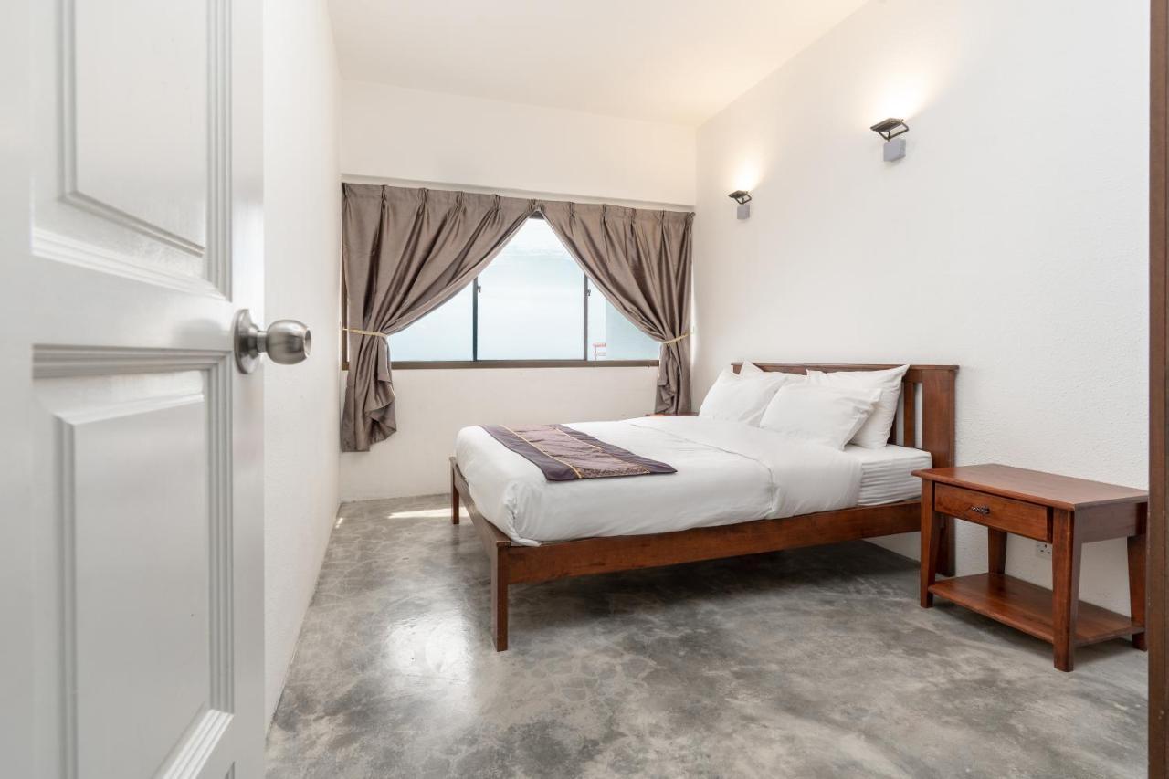 Pantai Seaview Resort Batu Ferringhi 1801 - 3 Rooms Eksteriør bilde